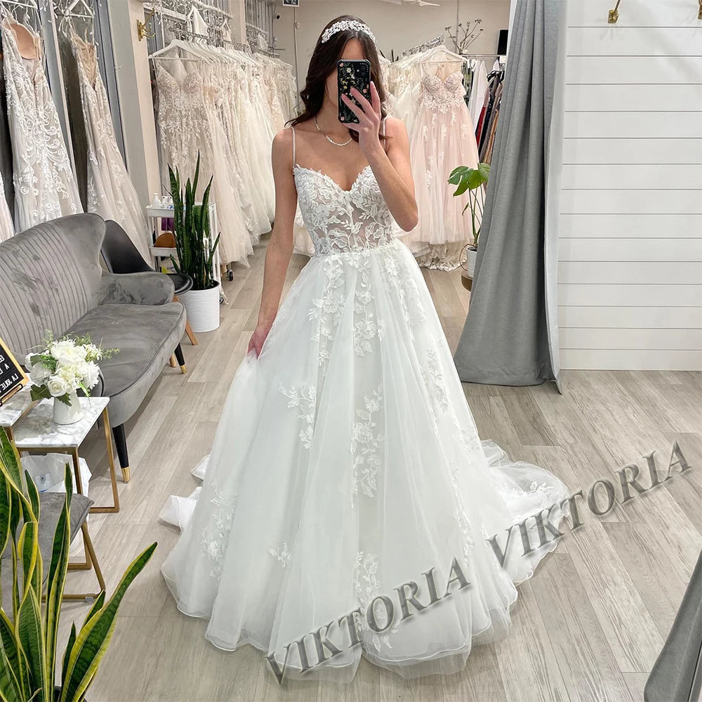 VIKTORIA-Robe de Mariée Simple en Satin pour Femme, Ligne A, Fente, Sans Bretelles, Plissée, Personnalisée